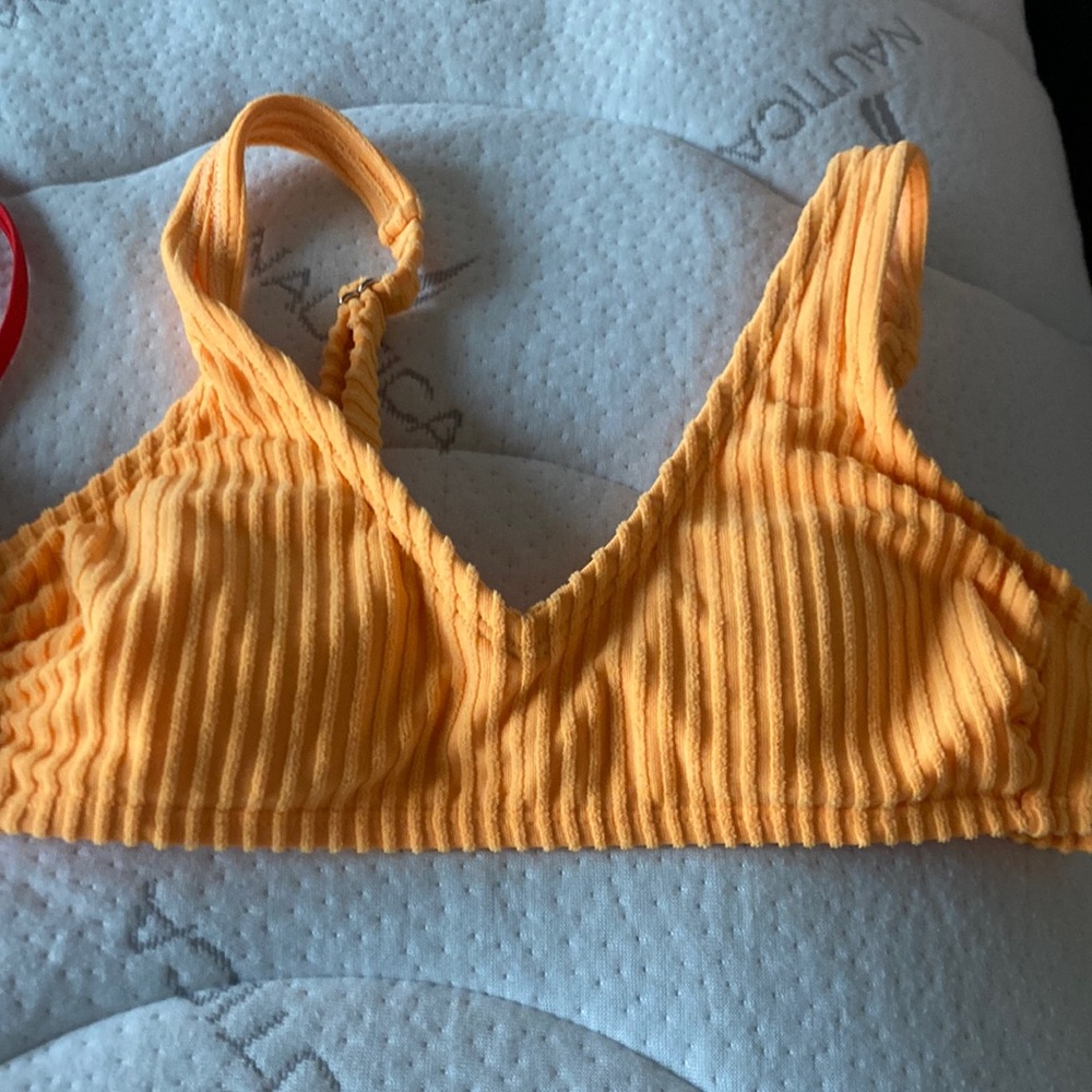 Bikini tops